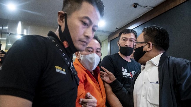 Djoko Tjandra dinilai dapat dijerat dengan pelbagai tindak pidana baru, tak hanya kasus korupsi Bank Bali.