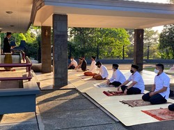 Momen Presiden Jokowi Salat Idul Adha di Halaman Istana Bogor