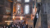 FOTO: Salat Iduladha Pertama di Hagia Sophia Salat Ied Hari Raya Iduladha 1441 Hijriah perdana di Masjid Hagia Sophia pada Jumat (31/7) dihadiri ribuan muslim muslim warga Turki.Turki.