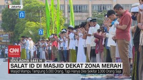 VIDEO: Salat Iduladha di Masjid Dekat Zona Merah Covid-19