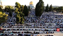 VIDEO: Warga Palestina Salat Iduladha di Masjid Al Aqsa