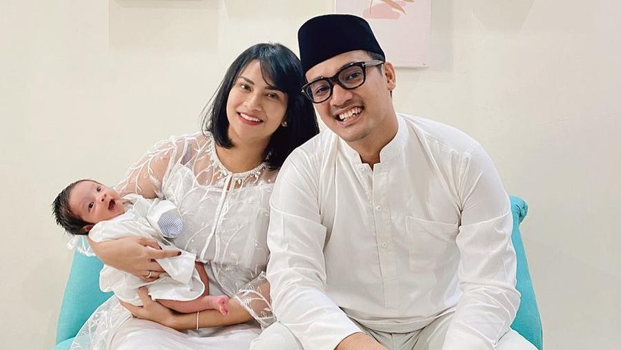  Vanessa  Angel Unggah Momen Idul Adha Wajah Sang Putra 