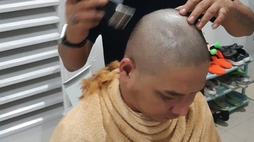 img-title Usai Jadi Kontroversi, Rambut Pirang Pasha Dicukur Plontos Bak 'Shaolin'