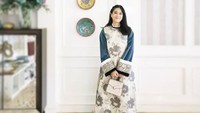 7 OOTD Idul Adha Bunda Seleb, Dian Sastro Cantik Bergamis