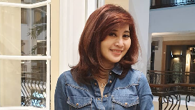 Ike Muti Minta Maaf soal Insiden Hapus Foto Jokowi