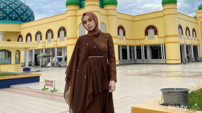 5 Inspirasi Dress Kondangan ala Influencer Nabila Zirus