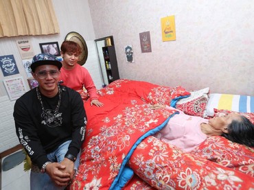 Memprihatinkan, Ini Kondisi Ibunda Teguh Vagetoz yang Terkena Stroke