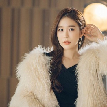 Yoo In Na Ditawari Peran dalam Drama Korea Terbaru Jisoo BLACKPINK