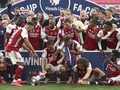 FOTO: Momen Aubameyang Rusak Trofi Piala FA