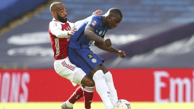 Arsenal dan Chelsea bermain imbang di babak pertama final Piala FA.