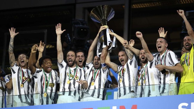Juventus hanya berjarak satu scudetto lagi untuk mewujudkan mimpi mencetak La Decima atau juara 10 kali beruntun.