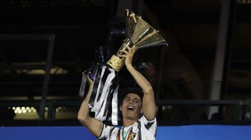 Rekor Palsu Ronaldo hingga Marquez Kembali Operasi