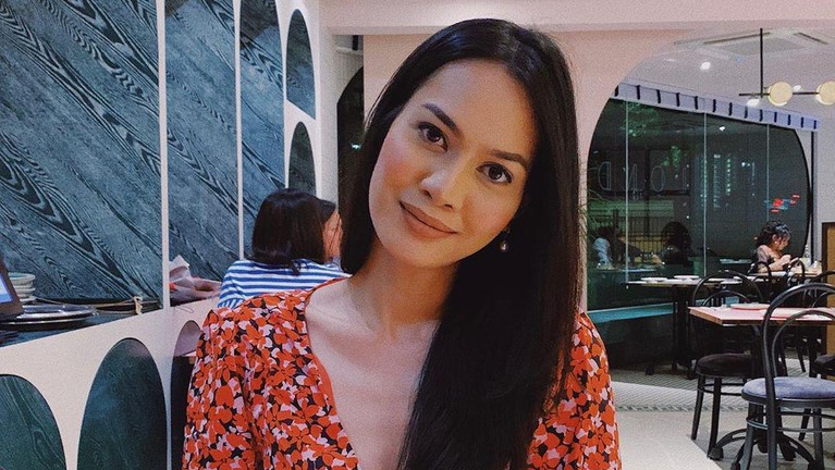 6 Foto Atikah, Wanita yang Kepergok Sepedaan Bareng Engku Emran 6 Foto Atikah, Wanita yang Kepergok Sepedaan Bareng Engku Emran