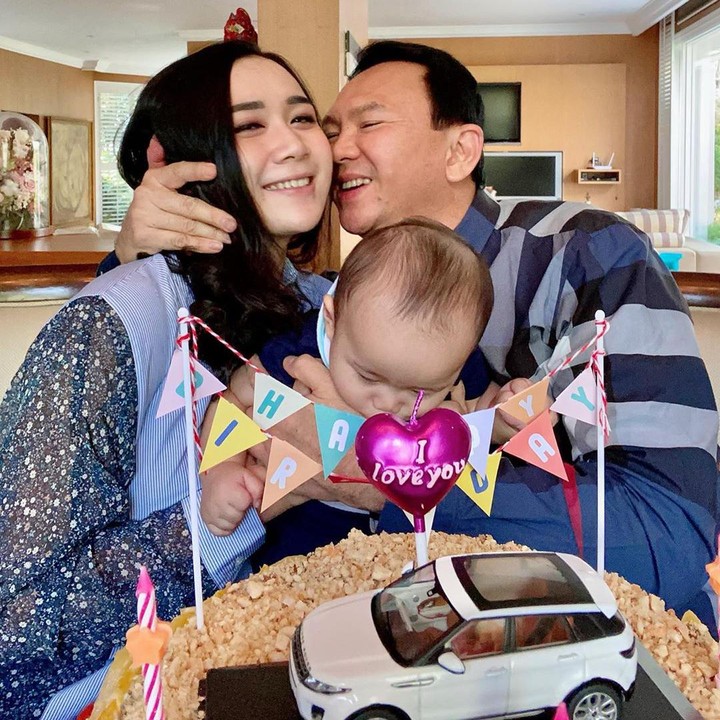<p>Meski demikian, baik Ahok dan Puput berhasil membuktikan bahwa pernikahan mereka berjalan harmonis. (Foto: Instagram @btpnd)</p>