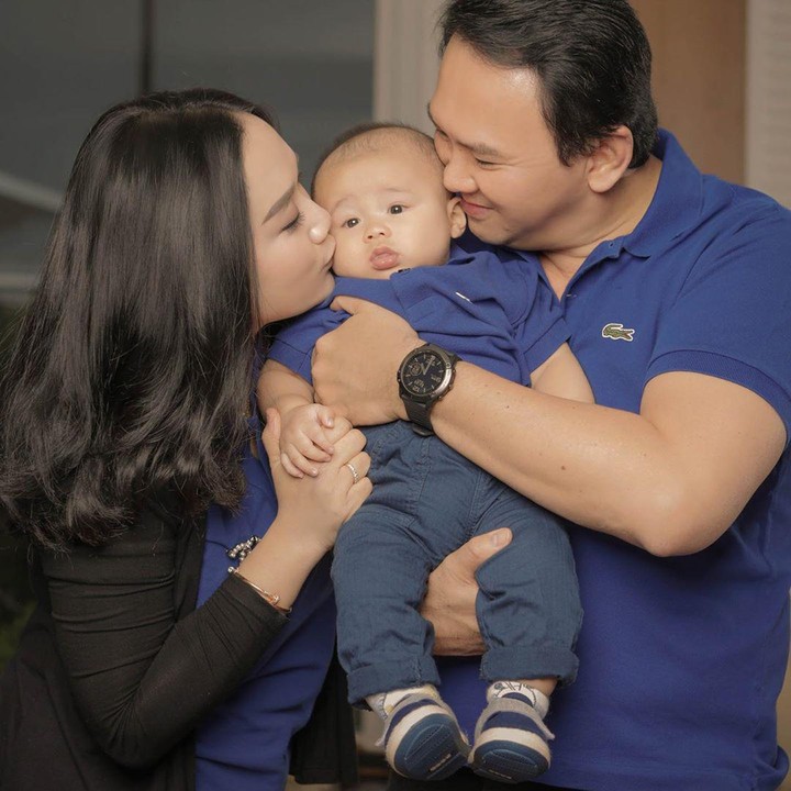 <p>Semoga Ahok dan kelurga kecilnya selalu dilimpahi kebahagiaan ya. (Foto: Instagram @btpnd)</p>