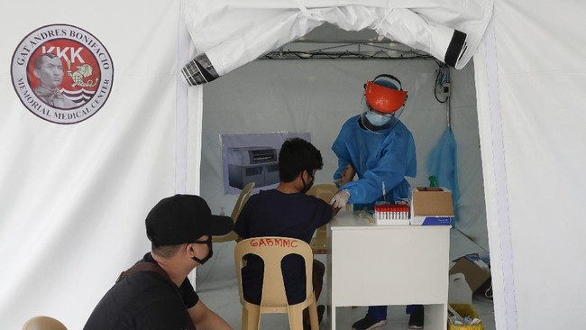 Jumlah kasus virus corona di Filipina saat ini tertinggi di Asia Tenggara dan posisi ketujuh di Asia.
