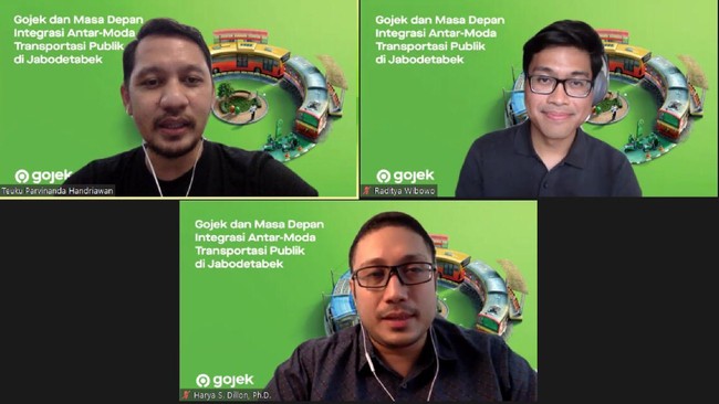 Gojek mendukung penggunaan transportasi publik melalui layanan GoCar dan GoRide dengan sejumlah keunggulan, termasuk keamanan dan keselamatan pengguna.