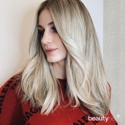 Enggak Sempat Keramas? Lakukan 4 Tips Ini Untuk Atasi Rambut Lepek!