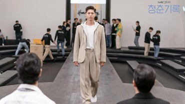 img-title Penampilan Park Bo Gum Jadi Model di Drama 'Record of Youth'