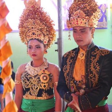 Menang Banyak, Duda Ini Nikahi Pacar dan Selingkuhan Sekaligus