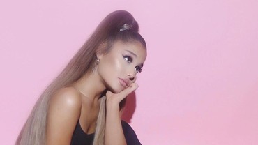 img-title Ariana Grande Produseri Lagu 'Ice Cream' BLACKPINK & Selena Gomez