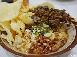 Diadaptasi dari China, Bubur Ayam Kini Jadi Makanan Kaki Lima Favorit