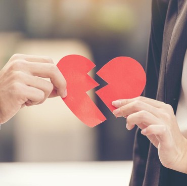 Berduaan dengan Pria di Kamar Kos, Wanita Ini Diamuk Kekasihnya