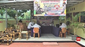 VIDEO: Siswa Belajar Online di Kantor Polisi