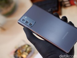 Menggenggam Galaxy Note 20 dan Galaxy Note 20 Ultra!