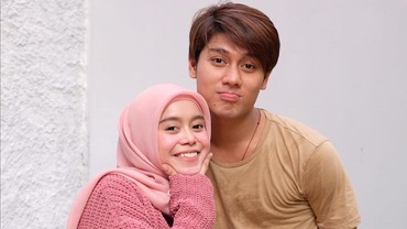 Mengaku Settingan, Berapa Tarif Pacaran Lesti-Rizky Billar?