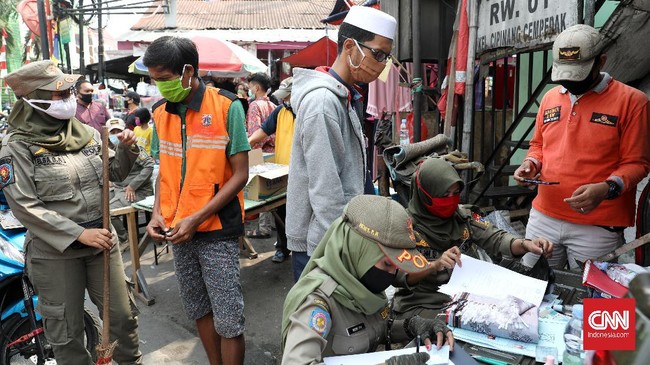 Satpol PP DKI akan menempatkan personel di perbatasan Depok, bekerja sama dengan Pol PP Depok untuk menegakkan peraturan dalam penerapan PSBB.