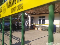 Polisi Geledah 6 Ruangan di Rumah Mewah Big Boss Paket Kurban Cianjur