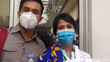 img-title Akun Instagram Tak Kunjung Balik, Suami Vanessa Angel Ucapkan Maaf