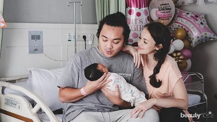 Apa Itu IVF, Program Hamil yang Dilakukan Rianti Cartwright?