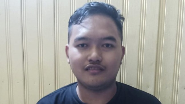 Korban mengaku pasrah Gilang fetish kain jarik hanya dijerat UU ITE, tidak kena jerat pasal asusila.