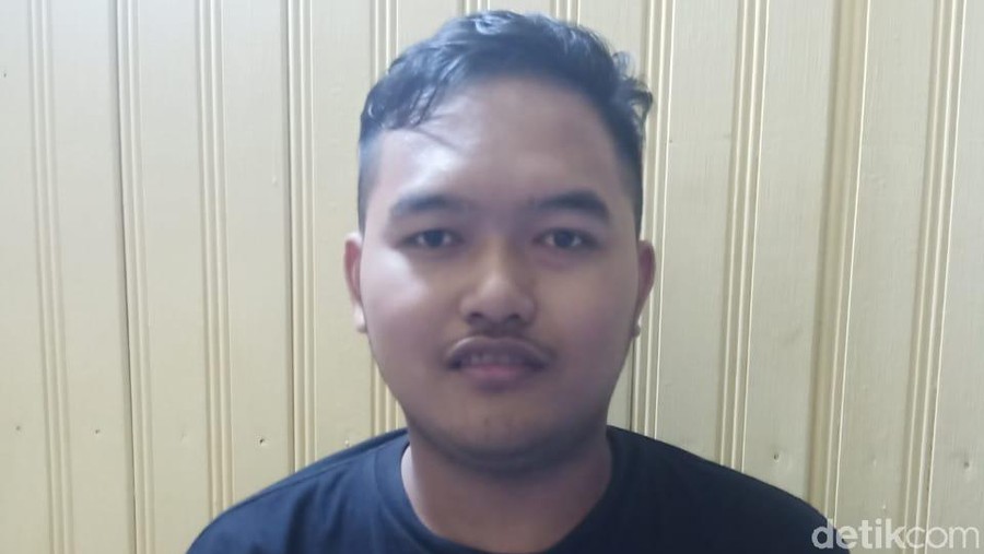 gilang fetish kain jarik