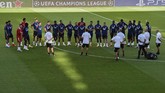 FOTO: Rambut Baru Ronaldo Jelang Juventus vs Lyon Cristiano Ronaldo memiliki gaya rambut baru jelang Juventus vs Lyon pada leg kedua 16 besar Liga Champions di Turin.