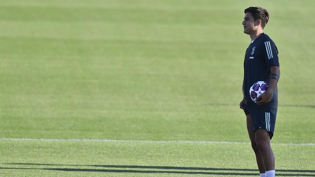 Mantan pemilik Palermo, Maurizio Zamparini kembali menyarankan Paulo Dybala untuk pergi dari Juventus.