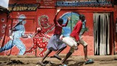 FOTO: Kasus Positif Corona di Afrika Tembus 1 Juta Kasus infeksi virus corona di Benua Afrika hingga saat ini telah menyentuh 1.011.876 dan 22.114 kematian.