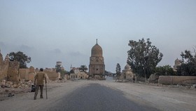 FOTO: Wajah Kota Mati di Kairo 'Disulap' untuk Proyek Tol