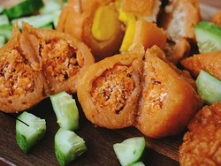Yuk! Jajan Pempek Keju hingga Salmon di 5 Tempat Ini