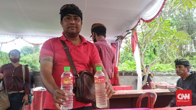 Arak Bali Diserbu Dipercaya Meringankan Gejala Covid 19