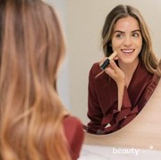 Anti Crack! Tips Agar Foundation Nempel di Kulit Wajah Kering