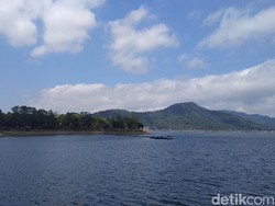 Musim Kemarau, Debit Air Waduk Darma Terus Menyusut