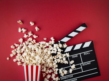 Sejarah Popcorn Jadi Makanan Wajib Saat Nonton Film di Bioskop