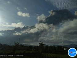Gunung Sinabung Erupsi Lagi, Kolom Abu 1.000 Meter