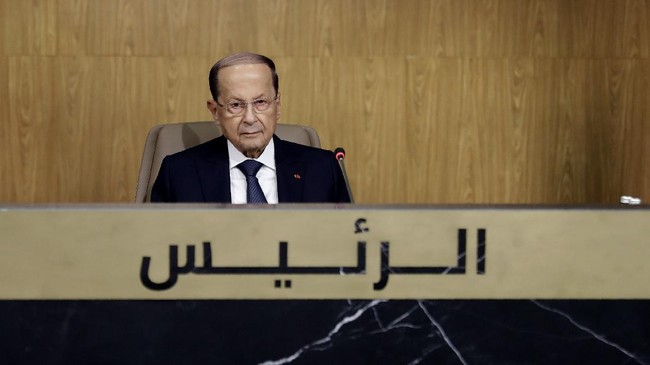 Presiden Libanon Michel Aoun mengampanyekan negara sekuler sebagai ganti sistem pembagian kekuasaan sektarian dan untuk menciptakan persatuan.