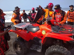 1 Lagi Wisatawan Terseret Ombak Pantai Goa Cemara Ditemukan Tewas