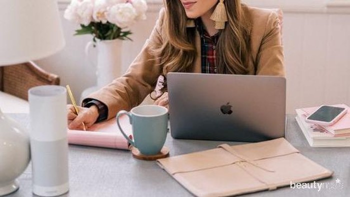 Sudah Menikah, Wanita Tetap Perlu Memiliki Penghasilan Sendiri