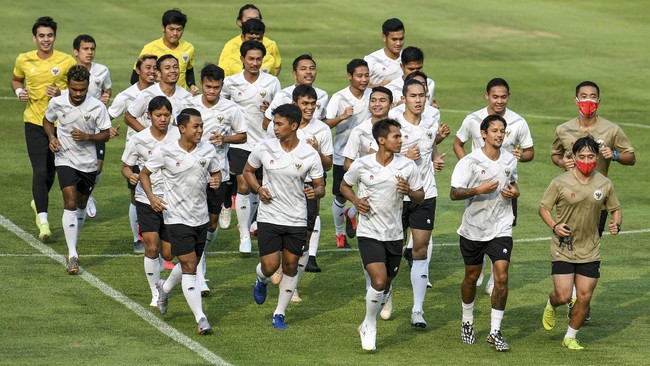 Kualifikasi Piala Dunia 2022 zona Asia yang rencananya digelar pada Oktober dan November resmi ditunda karena pandemi virus corona.